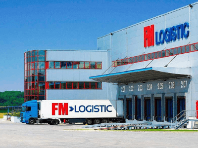 Praca w Polsce, magazyn logistyczny