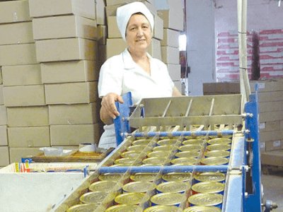 пакувальник на консервний завод, робота в Польщі