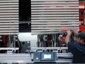 Montaż (instalacja) aluminiowych elementów rolet, żaluzji i markiz DROMA