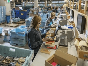 Упаковка CD/DVD дисковTAKT