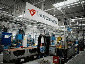 Работа на производстве шлангов, HUTCHINSON 1