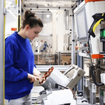 Работе в Польше для женщин: вакансии, заработная плата и перспективы.