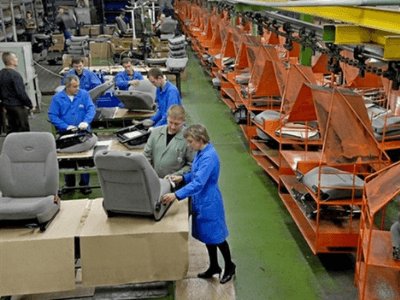 Працівник промислової лінії з виробництва автокрісел, Adient. Найближча дата приїзду 11/03 (Тахов), 12/03, 13/03 (Пльзень)