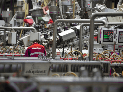 Produkcja okien, ALUPLAST