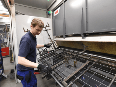 Operator produkcji, WANZL (Czechy)