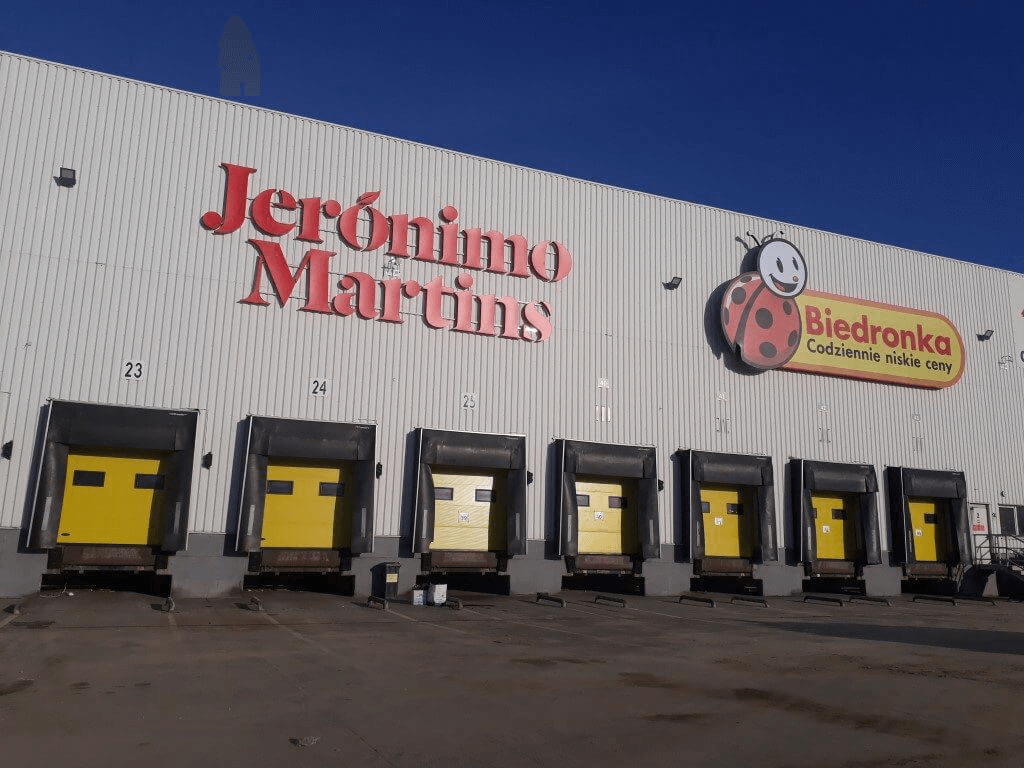 jeronimo martins pracuje w magazynie sklepów Bedronka w Gdańsku