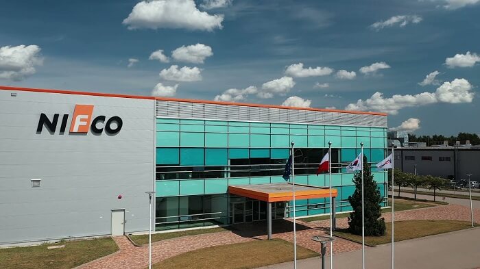 Nifco производственный работник