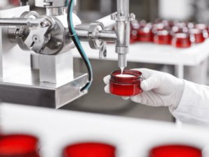 работа на производстве и упаковке косметики