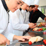 Помощник повара для кейтерингов г.Reda