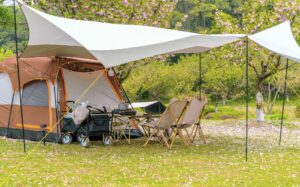 Fokus Garden Працівник складу товарів для саду