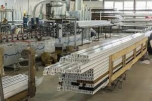 REHAU Работник производства профилей для окон