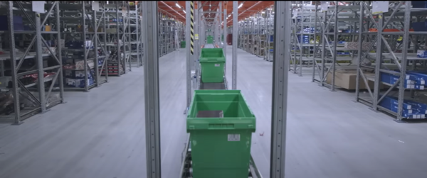 Magazyn części samochodowych InterCars