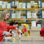 CEWE Kędzierzyn Koźle kompletacja paczek w magazynie