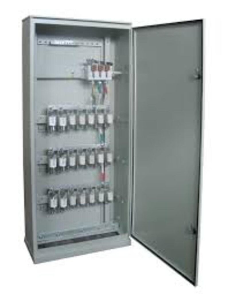 Pracownik do produkcji szafek na sprzęt elektryczny