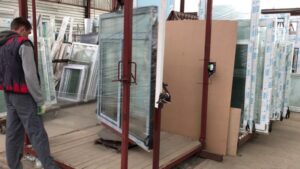 Pakowanie i załadunek okien w Łomży