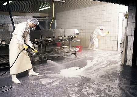 Працівник на миття виробництва (м'ясні вироби)