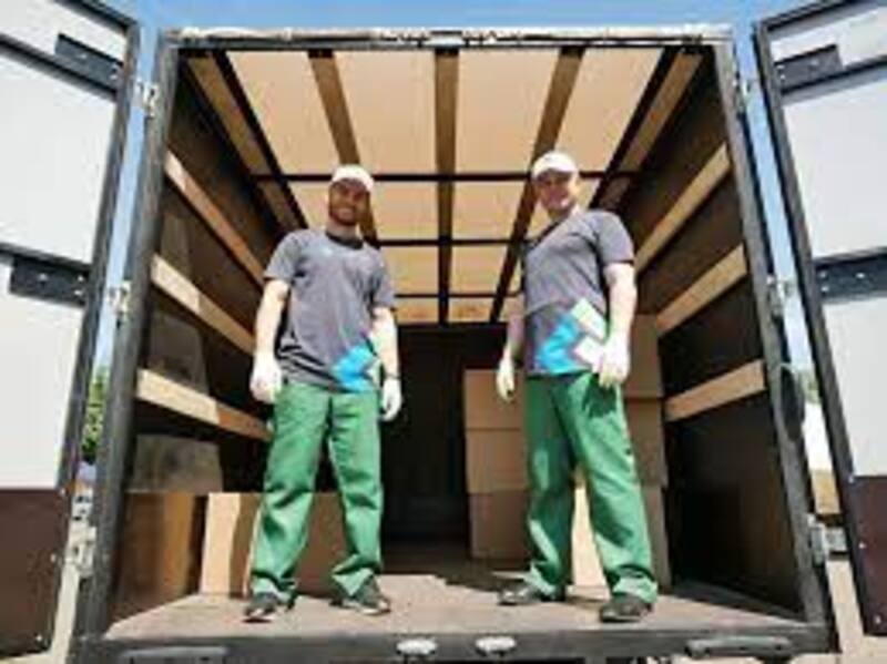 Работник склада Castorama контейнеры (аккорд)