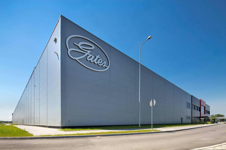 GATES LEGNICA Працівник автомобільного заводу