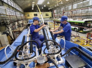 Carpol - Natolin Працівник автозаводу