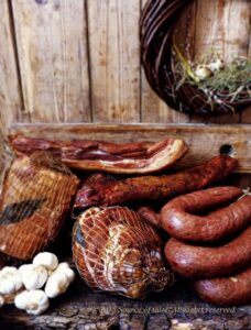 ŚWIEŻYZNA Працівник на виробництві м'яса та копченостей