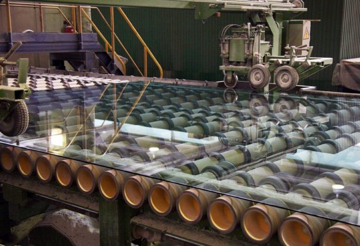 Saint Gobain Jaroszowiec Работник на производстве стекла для окон