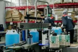 UNICELL Wasilkow Praca przy produkcji chemii budowlanej (niebezpiecznej)